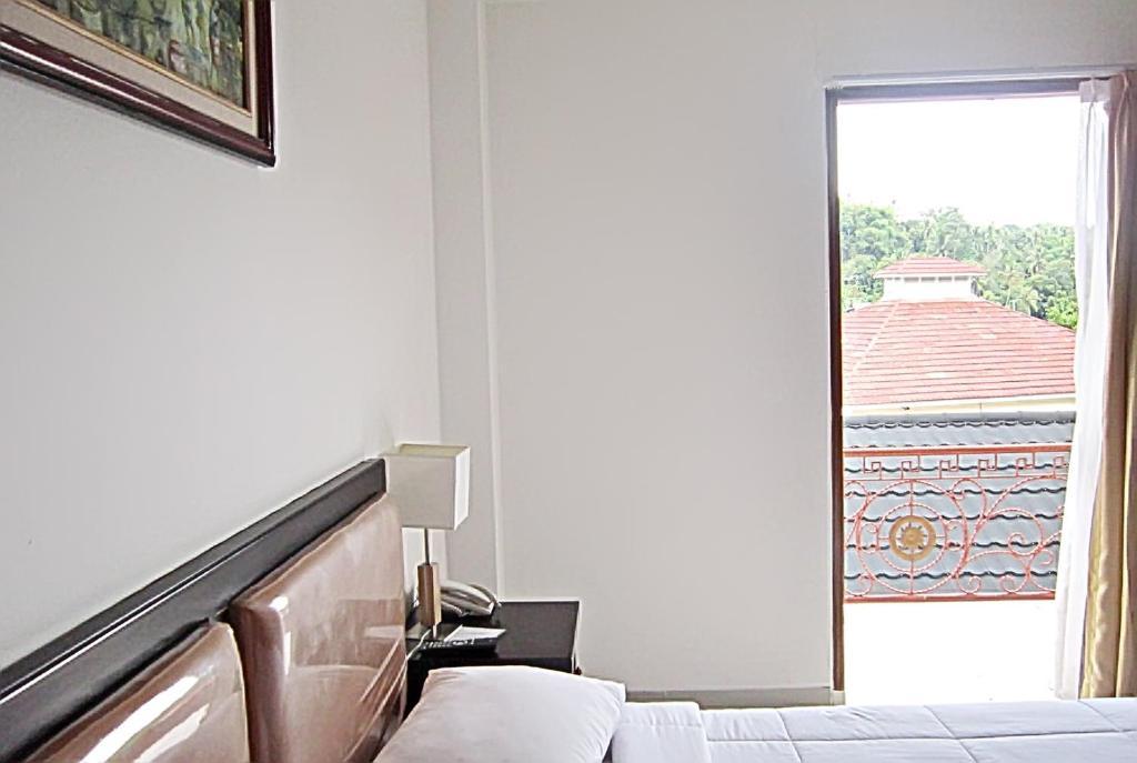 Parai City Garden Hotel - Sawahlunto Room photo